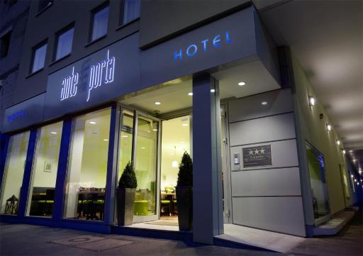 ante porta DAS STADTHOTEL - Hizvo