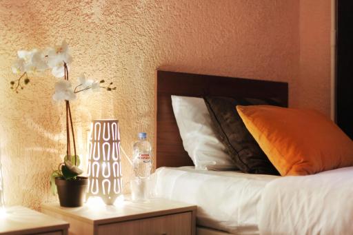 Otel mazhor - Housity