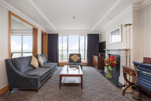 Leonardo Royal Southampton Grand Harbour - Housity