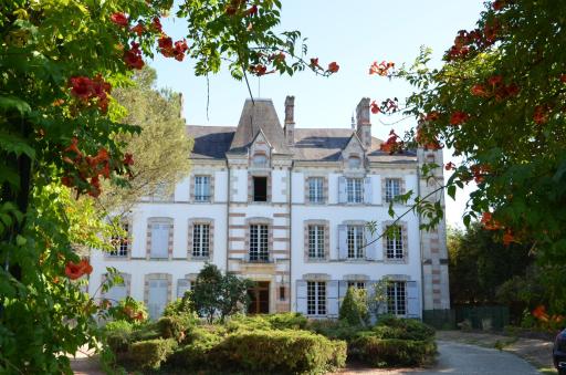 Château des Bretonnières sur vie - Maison d'hôtes et gîte 4 personnes - Housity
