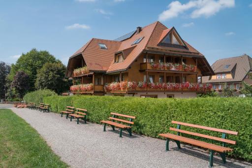 Hotel Sonne Garni - Housity