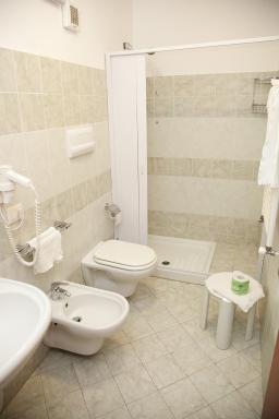 Caffè Nuovo 2 Holiday Rooms - Housity