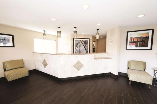 La Quinta Inn by Wyndham Sandusky near Cedar Point - Housity