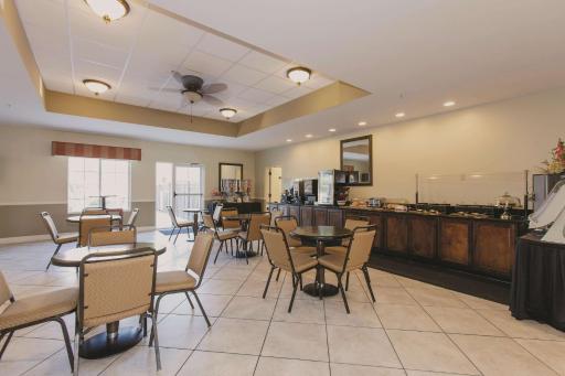 La Quinta by Wyndham PCB Coastal Palms - Housity