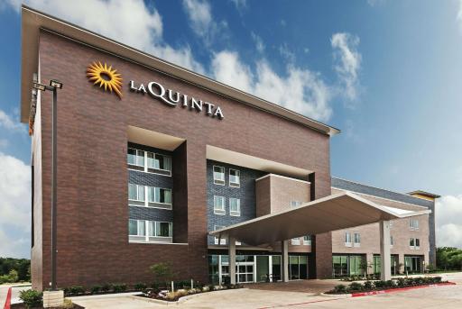 La Quinta by Wyndham College Station South - Housity