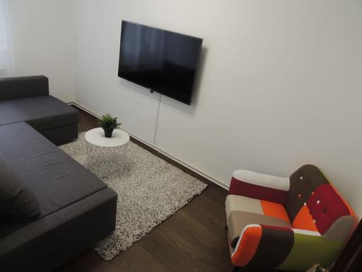 Precioso piso en Oviedo, Parking, Wifi y Netflix By DeLabra Apartments - Housity