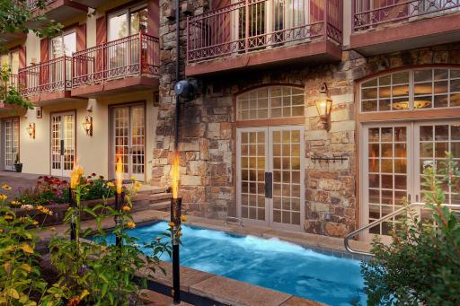 Tivoli Lodge - Housity