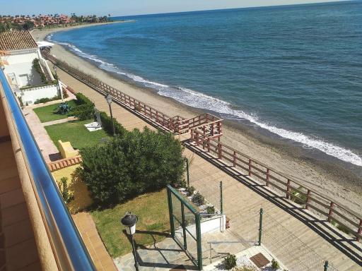 Casa Cachita 2-Confortable Estudio a pie de playa - Housity