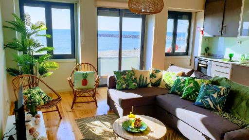 The Shore@GreenCoast - Waterfront Beach House Espinho - Housity