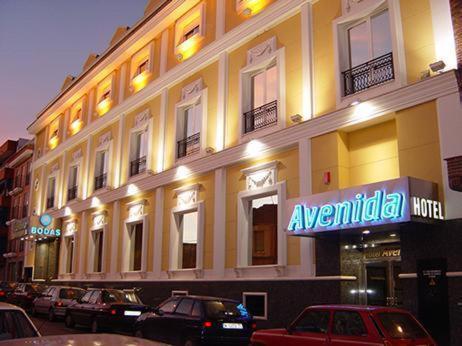 Hotel Avenida Leganés - Housity