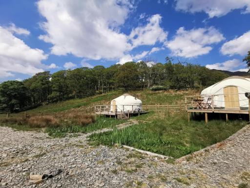 Syke Farm Campsite - Yurt's - Housity
