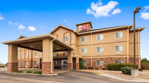 Best Western Plus Wakeeney Inn & Suites - Housity