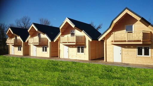 Domki Letniskowe Janosik - Housity