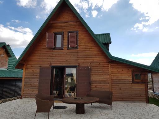 Zabljak Panoramic View Lodge - Housity