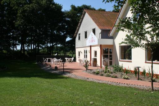 Toscana Restaurant and Bed & Breakfast - Housity