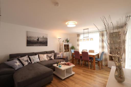 Sweet Home & Flower Garden - Housity
