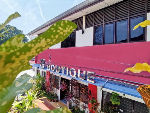8 Boutique By The Sea - Housity