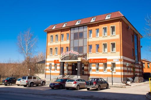 Gostinichno-Restoranny Compleks Chetyre Sezona - Housity