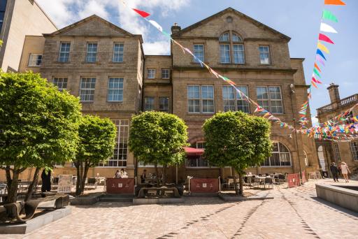 Leopold Hotel - Housity