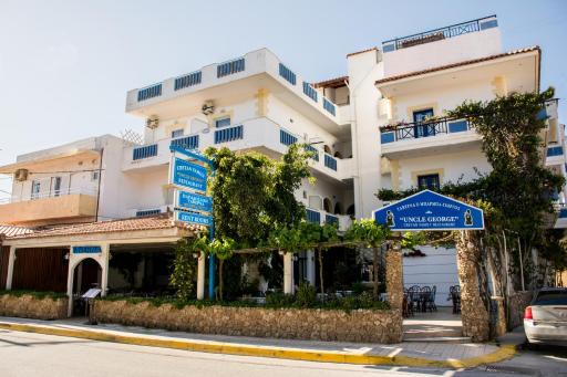 Uncle George Holiday Apts by Estia - Housity
