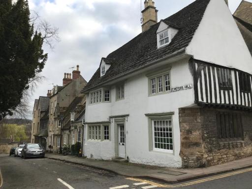 Historic Grade II Listed Homely Cottage - Housity