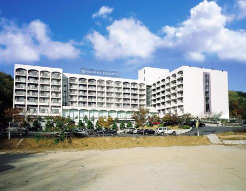 Hanwha Resort Baekam Hot Springs - Housity