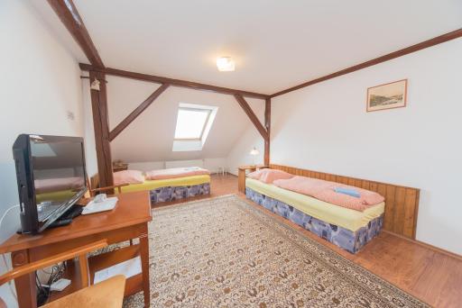 Pension U kostela - Housity