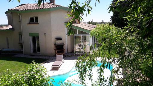 Un petit havre de paix - Housity