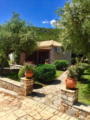Mouses Apartments-Kardamyli - Housity