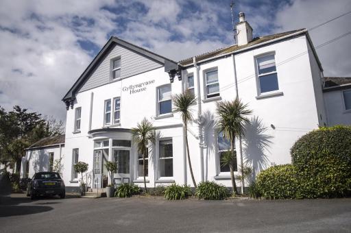 Gyllyngvase House - Housity