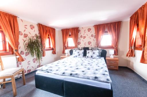 Pokoje Go?cinne u Eweliny - Housity