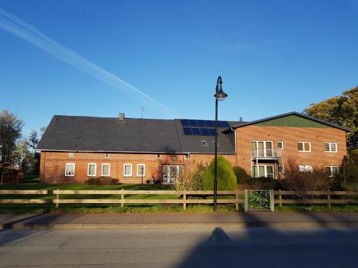 Biolandhof Dorn Highlander vom Elbdeich - Housity