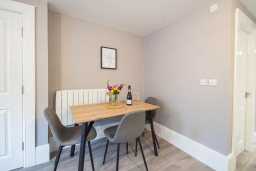 ONE MOORGATE VIEW - Housity
