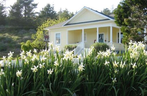Fog's End B&B - Housity