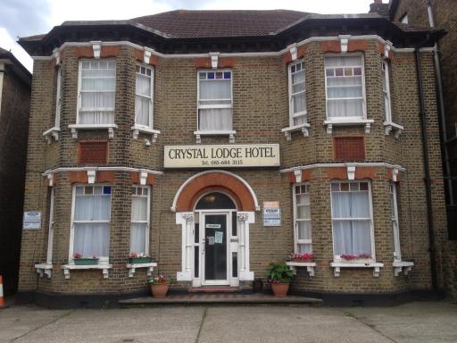 The Crystal Lodge Hotel - Housity