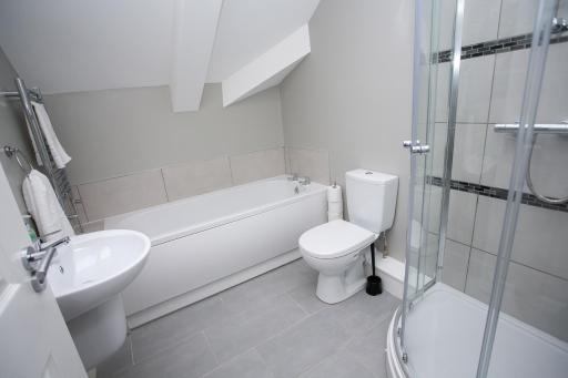 University Road Apartments - Housity