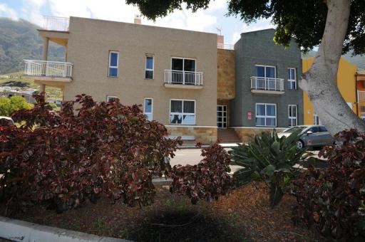 Apartamentos Edalmar - Housity