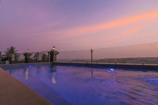 Hill Top Luxury Villa - 3 BHK || Infinity Pool - Housity