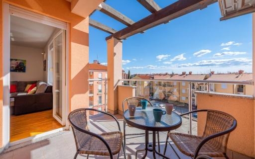 LAURA House with apartment - Housity