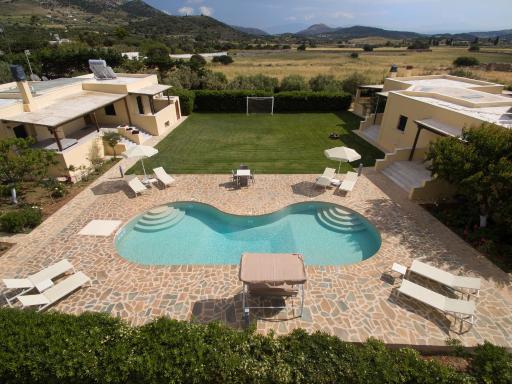Naxos Cottage - Housity