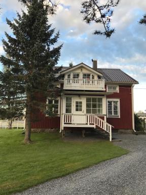 Soda Home - Granny's house, 24 h check in - Housity