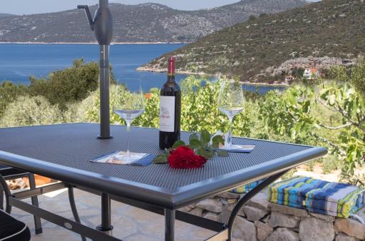 SIESTA, a house in the nature on the island - Housity