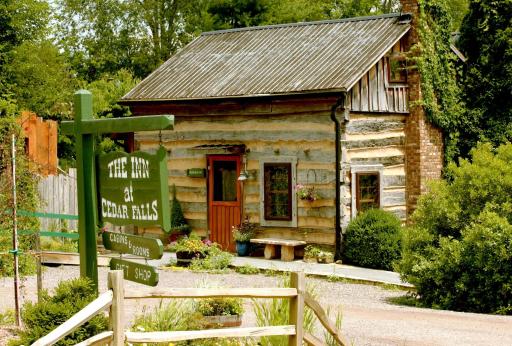 Inn & Spa at Cedar Falls - Housity
