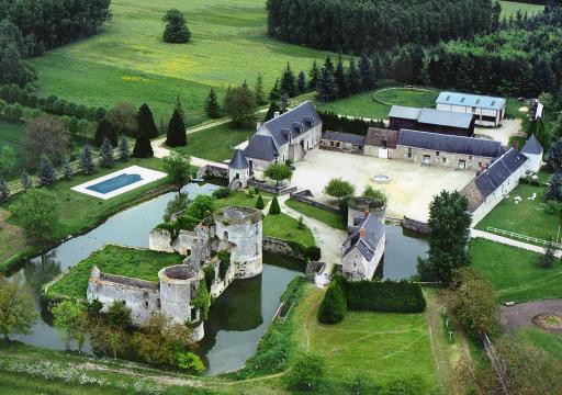 Le vieux château de Hommes - Housity