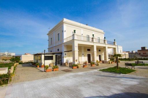 Lt LA VILLA - Housity