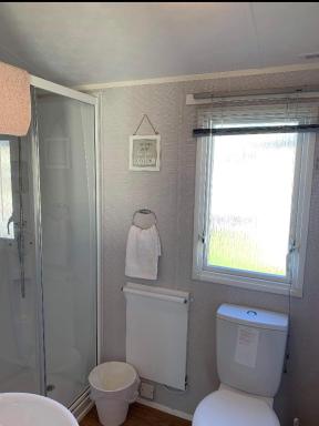 Edinburgh, Seton Sands - Housity
