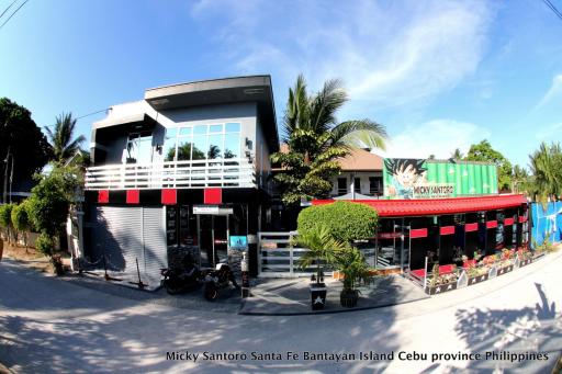 Micky Santoro Hotel & Restaurant - Housity