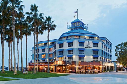 Waterfront Hotel, part of JdV by Hyatt - Housity