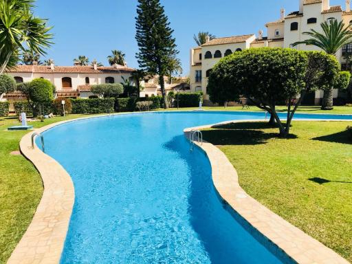 Bungavilla House in La Isla - Housity