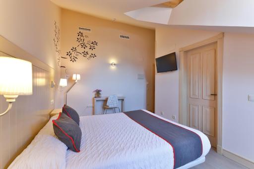 Hostal La Chata by Vivere Stays - Housity